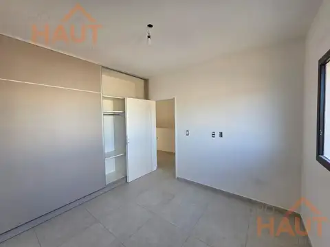 Depto Tipo Casa en Venta en Cipolletti, USD 215.000