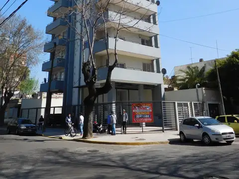 EXCELENTE PEP.TO  2 AMBIENTES C/BALCÓN AL FRENTE