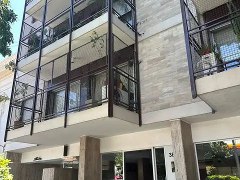 Departamento En Alquiler En Villa Devoto Con Balcón