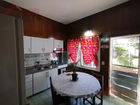 Casa 4 ambientes con 1 baño