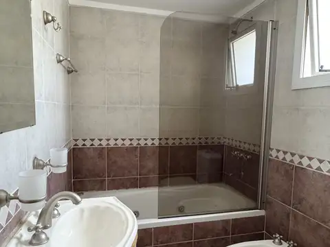Depto Tipo Casa en Alquiler de 2 ambientes