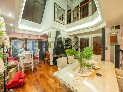 Casa en Venta con 1 cochera