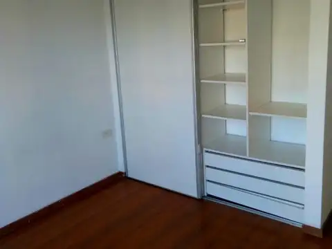 Departamento en Venta en Villa Ballester, USD 95.000