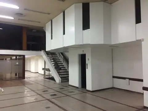 EDIFICIO EN BLOCK  1.700 M2