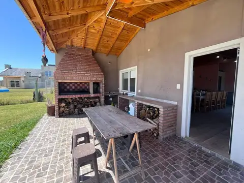 Casa en Venta en Mariano Acosta, USD 60.000