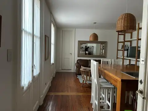 Depto Tipo Casa 6 ambientes con 2 baños