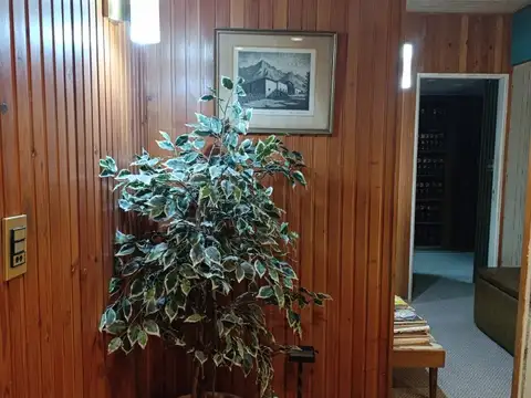 VENTA  Lavalle al 1100 - Excelente oficina completa c/ 3 despachos.