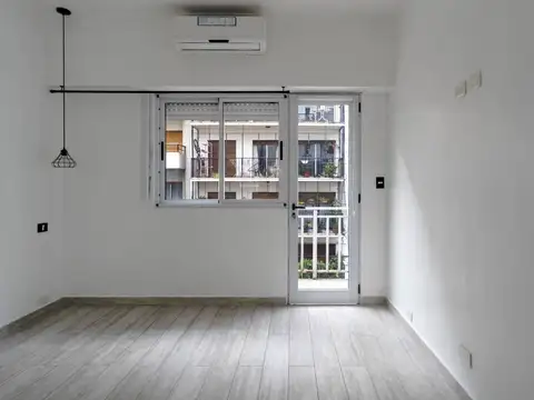 Pena 3100, Piso 2
