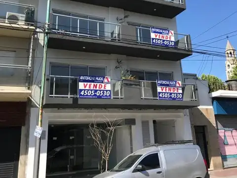 Con renta, Local 160m2 a mts Lope de Vega y Beiro