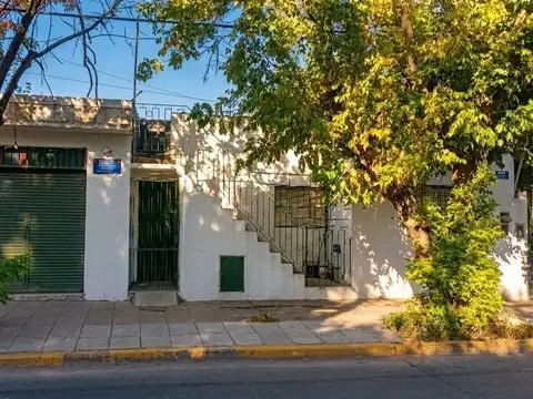 VENTA PH 2 AMB + LOCAL EN MORENO ZONA RESIDENCIAL