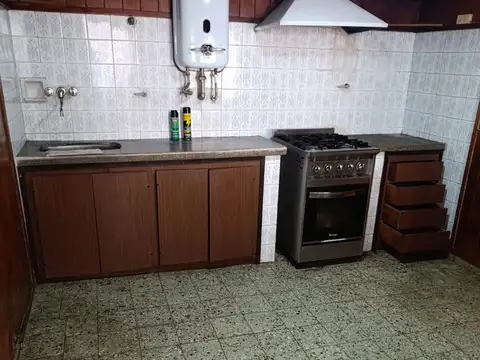 Saavedra PH 3 /am 1/bño patio c/cerram sin exp. buen estado exelente hubicacion entrada independiente 68 m2 a refacc.