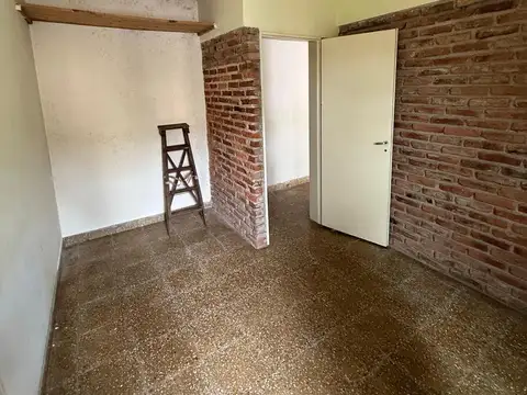 Casa en venta – 1 habitación, cocina y living | excelente ubicación