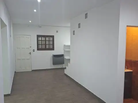 Casa en Alquiler en Ramos Mejia, $ 1.100.000