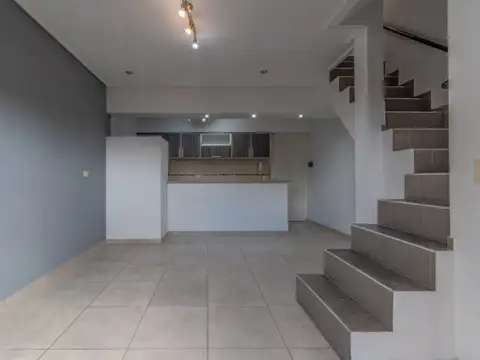 Caaguazú 6400, Piso 1