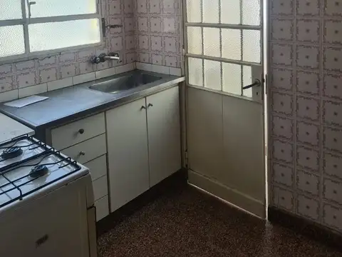 Depto Tipo Casa 4 ambientes con 1 baño