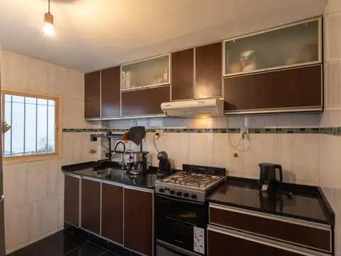 Depto Tipo Casa 3 ambientes con 2 baños