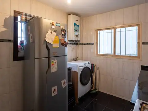 Depto Tipo Casa 3 ambientes con 2 baños
