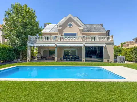 Casa en Venta de 5 dormitorios