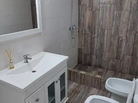 Departamento en Alquiler en Lomas Del Mirador, $ 650.000