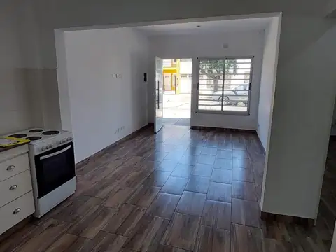 DEPTO 3 AMB PB C/ENTRADA INDEPENDIENTE