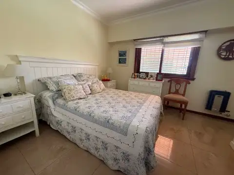 Casa 7 ambientes con 7 baños