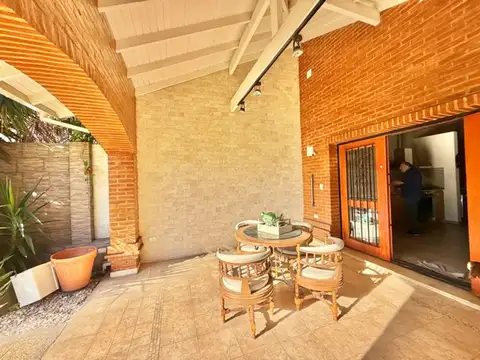 Casa en Venta en Monte Grande, USD 745.000