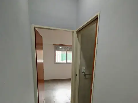 Depto Tipo Casa en Alquiler en Moron Sur, $ 430.000