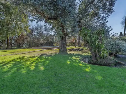 Casa Quinta en Venta, de 8 ambientes, en el Barrio Parque Pellegrini 3, Pilar, GBA Norte