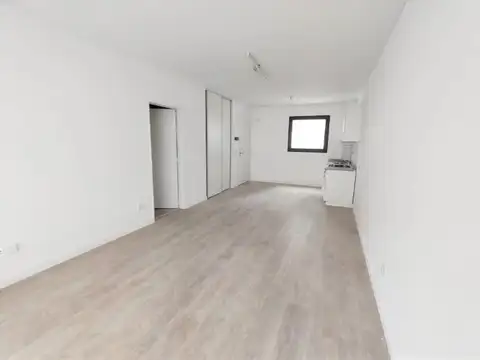 1 AMBIENTE CON BALCON TERRAZA EN VILLA CRESPO!