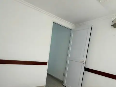 Venta Excepcional Casa Con Patio Las Parejas