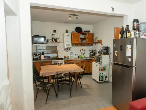 Casa 5 ambientes con 2 baños