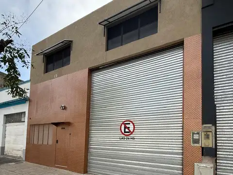 Galpon en Venta en Mataderos, USD 398.000
