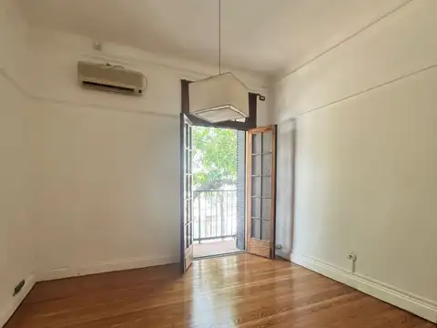 SE VENDE CASA EN FLORES APTO CREDITO