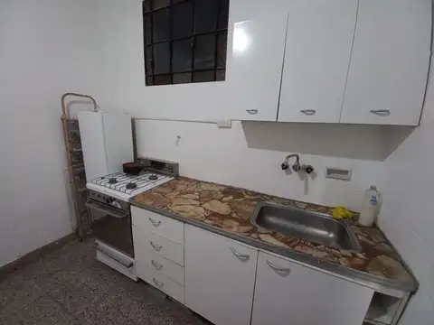 Depto Tipo Casa en Alquiler 43 años