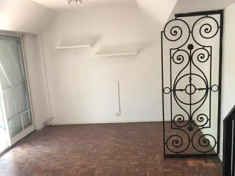 25 De Mayo 700, Piso 1