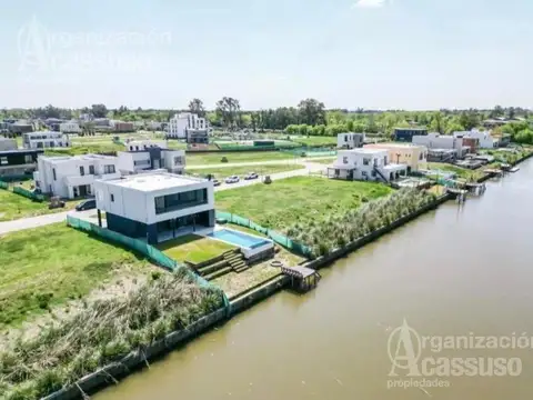 Terreno en venta - El Canal -  Villa Nueva