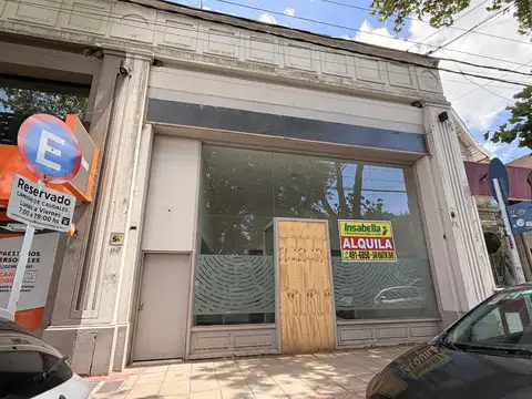 Excelente Local en  Alquiler