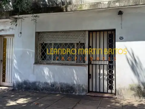 Depto Tipo Casa en Alquiler 40 años