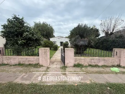 VENTA DE CASA EN CALLE PRINCIPAL DE GOWLAND