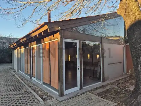 Jorge Bell Entre Cantilo y 473 Bis , Piso 0