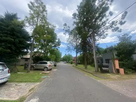 Casa en Alquiler Temporal con 4 cocheras