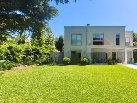 Casa 5 amb venta  Ayres de Pilar jardín y piscina