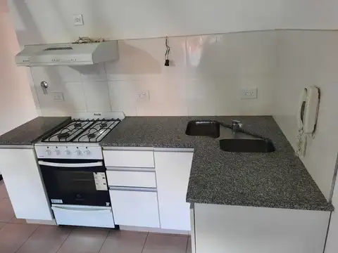 Depto Tipo Casa en Venta de 3 ambientes