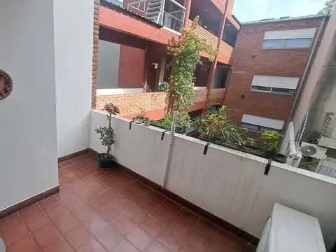Departamento 4 ambientes con 2 baños
