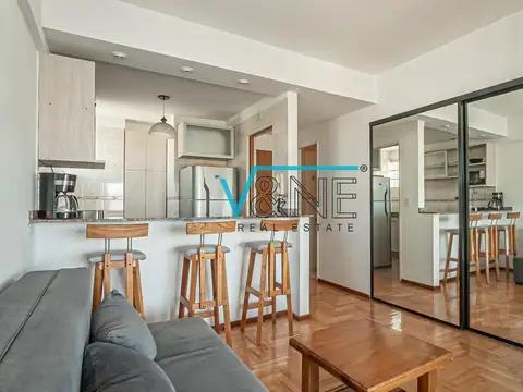 A metros de Avda. Honduras en un piso 11 edificio de 25 años