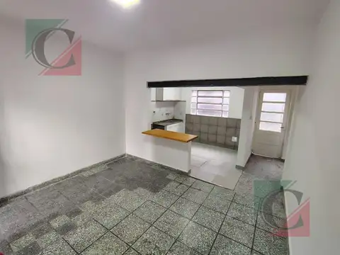 Casa de 3 Ambientes con Patio Lanus Oeste
