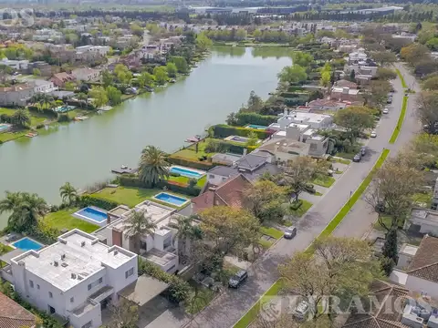 Casa en Alquiler en Santa Barbara, USD 7.000