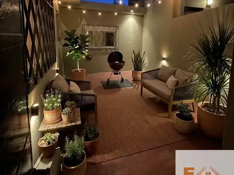 Depto Tipo Casa en Alquiler de 2 ambientes