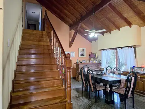 Casa en Venta en Castelar, USD 108.000