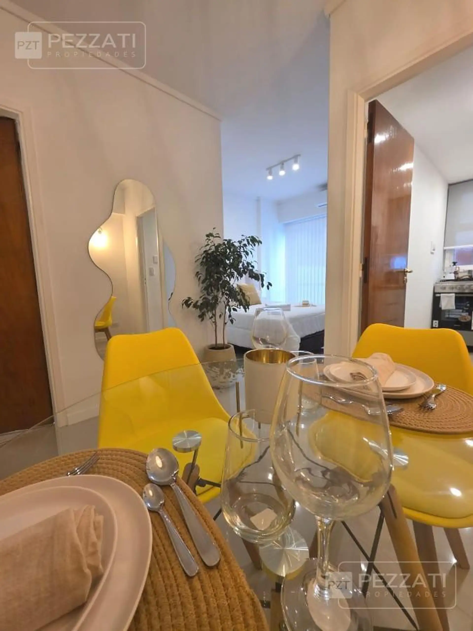 Departamento de 1 ambiente dividido en Falucho y Santa Fe
